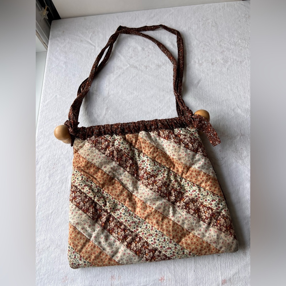 Vintage Quilted Floral Patchwork Shoulder Bag